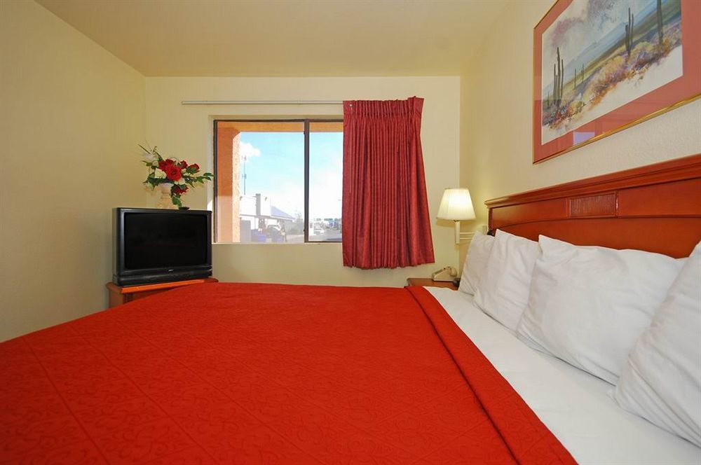 American Inn & Suites Mesa Εξωτερικό φωτογραφία