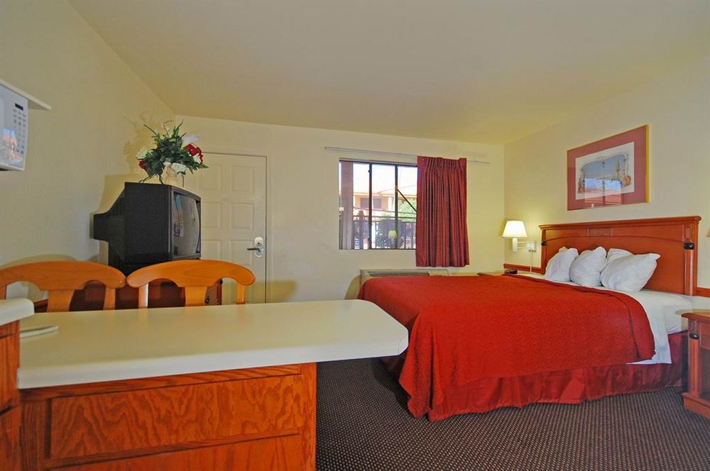 American Inn & Suites Mesa Εξωτερικό φωτογραφία